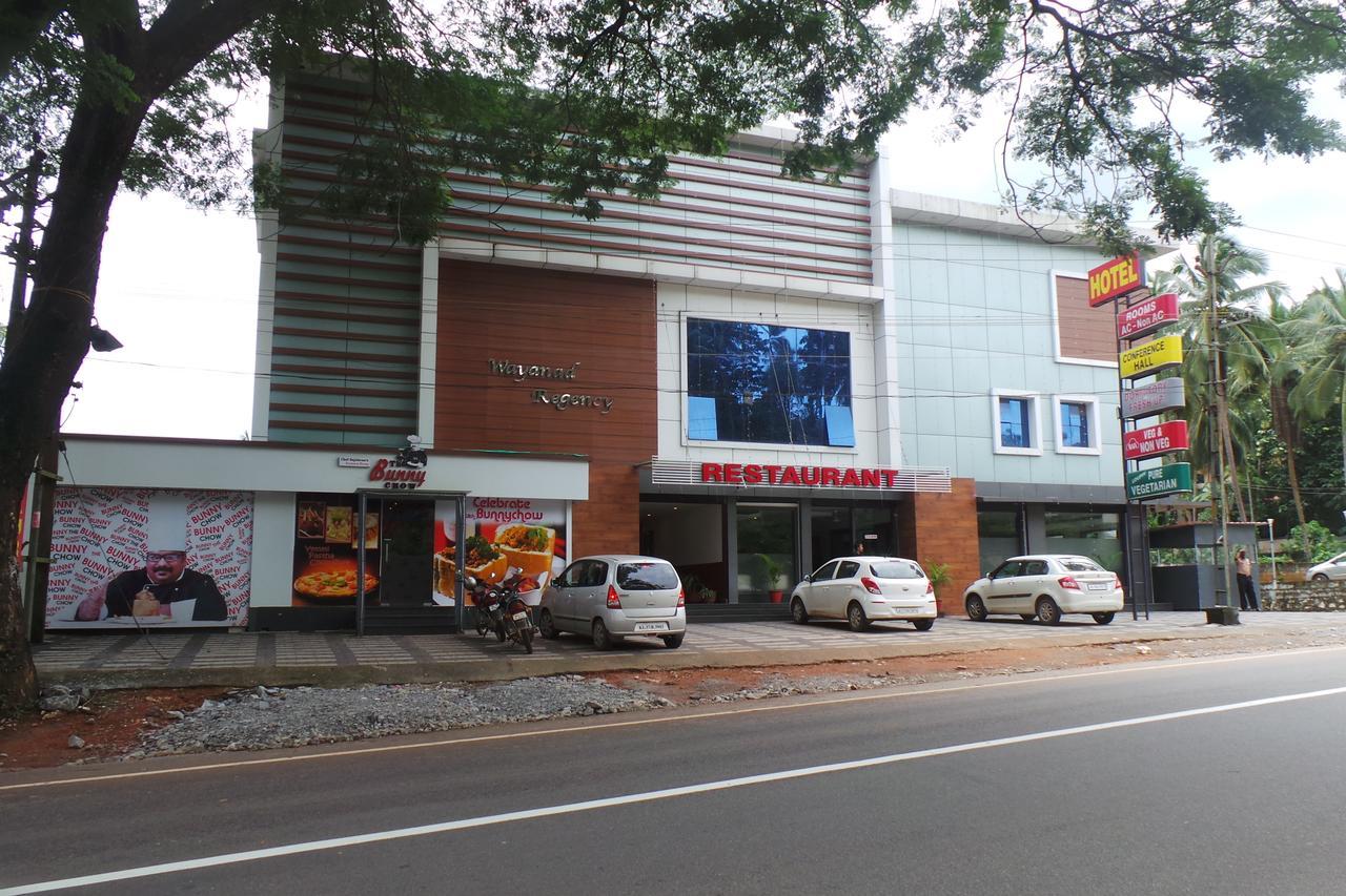 Hotel Wayanad Regency Kedavūr Eksteriør billede